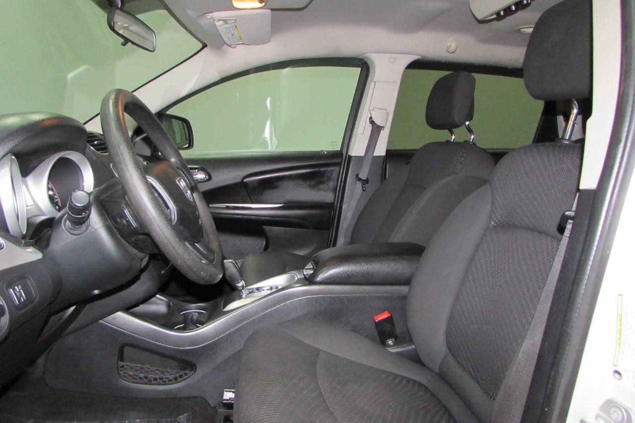 2017 Vice White Dodge Journey SE FWD SUV