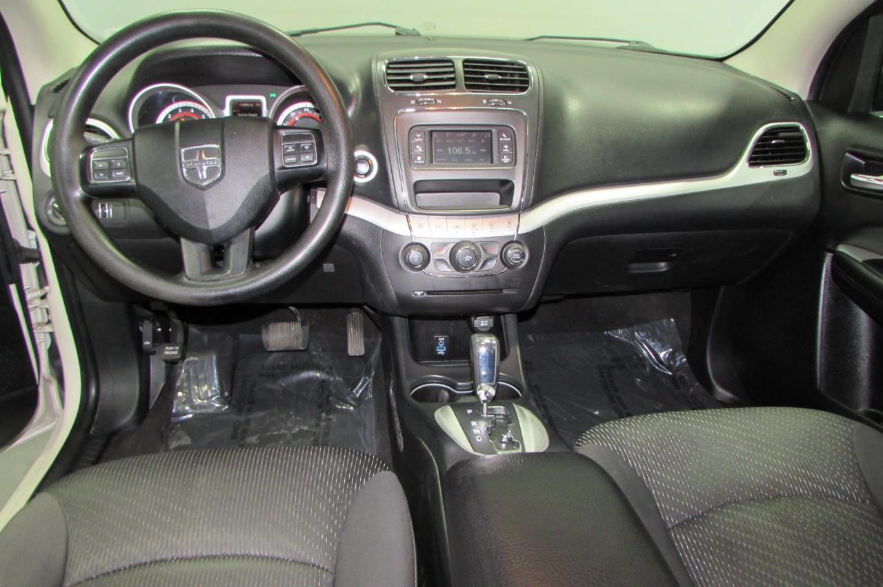 2017 Vice White Dodge Journey SE FWD SUV