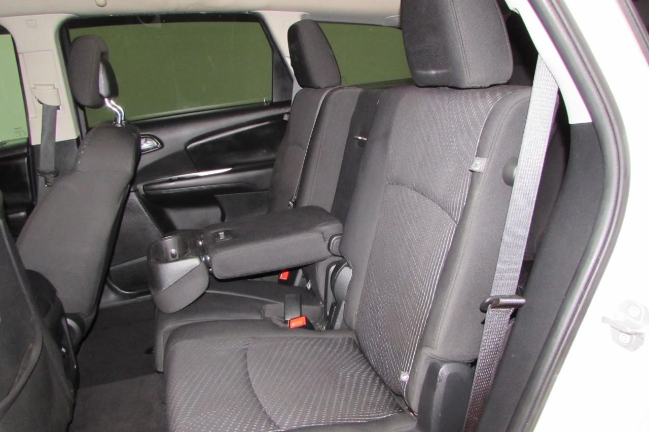 2017 Vice White Dodge Journey SE FWD SUV