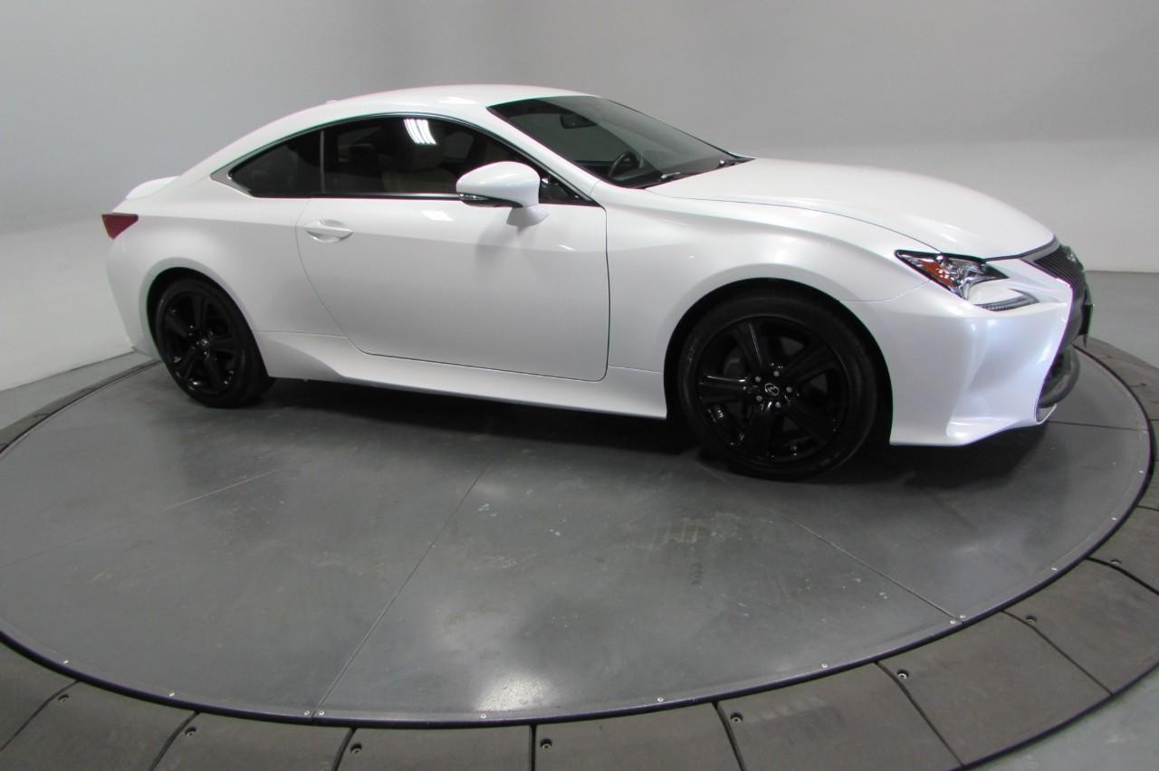 2016 Eminent White Pearl Lexus RC 200t RWD Coupe