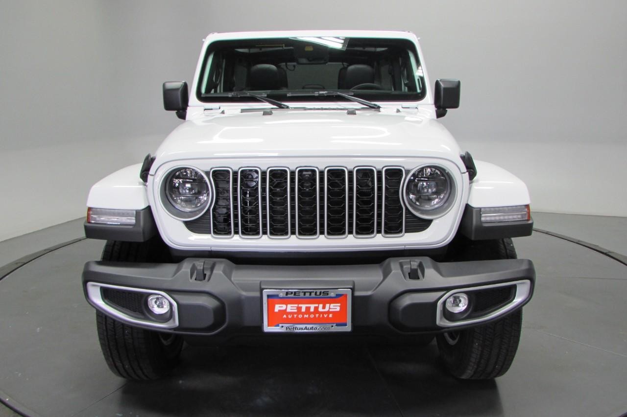 2025 Bright White Clearcoat Jeep Wrangler Sahara 4X4 SUV