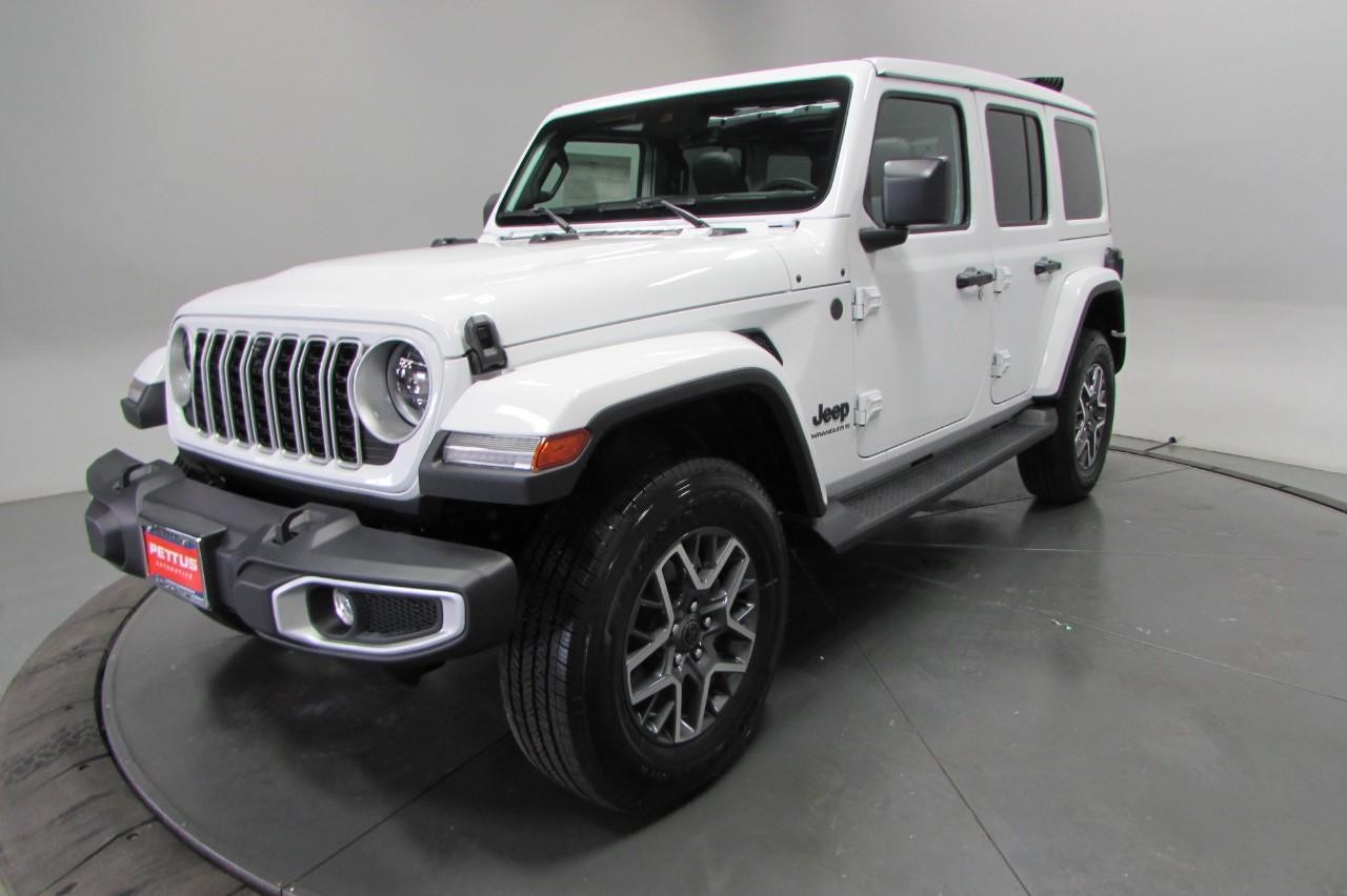 2025 Bright White Clearcoat Jeep Wrangler Sahara 4X4 SUV