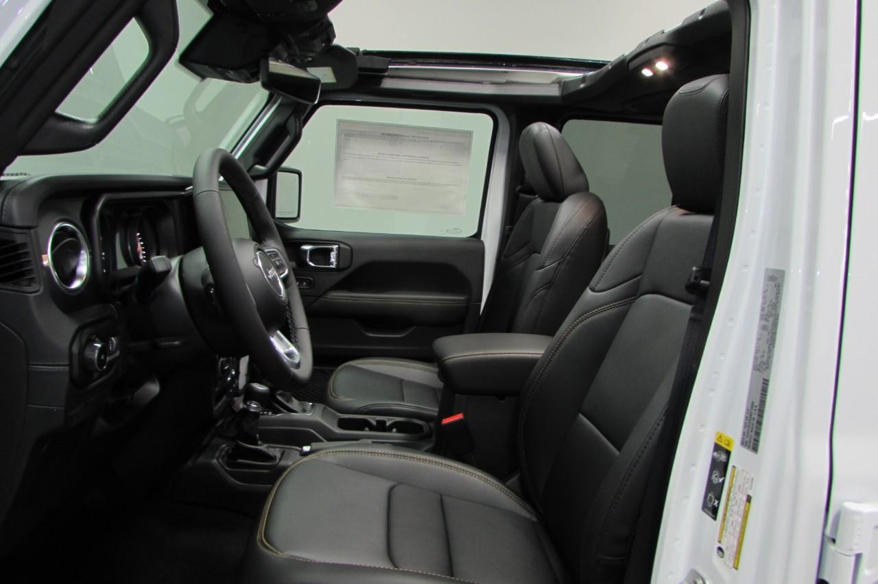 2025 Bright White Clearcoat Jeep Wrangler Sahara 4X4 SUV