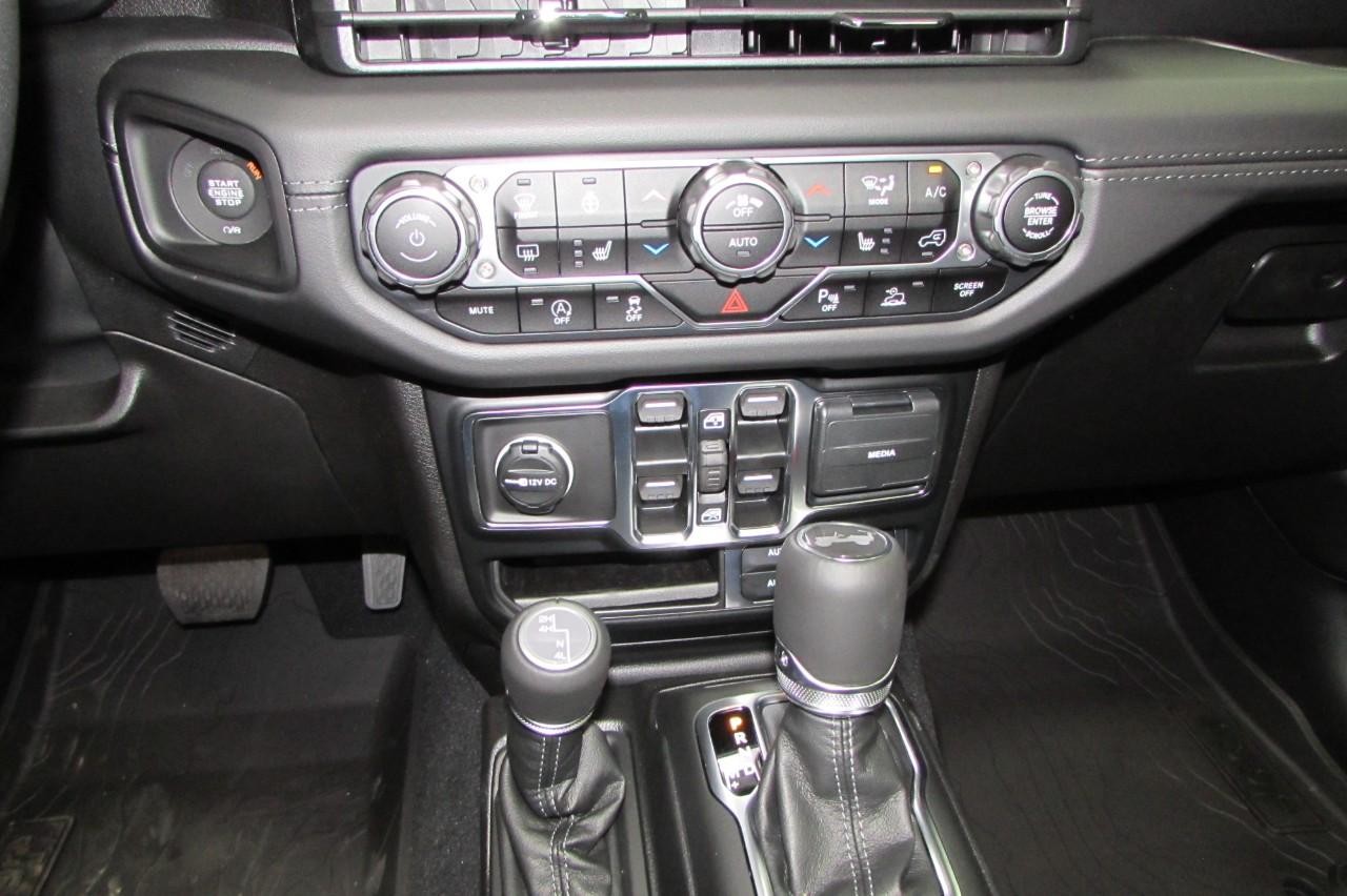 2025 Bright White Clearcoat Jeep Wrangler Sahara 4X4 SUV