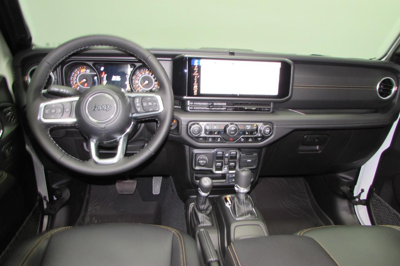 2025 Bright White Clearcoat Jeep Wrangler Sahara 4X4 SUV