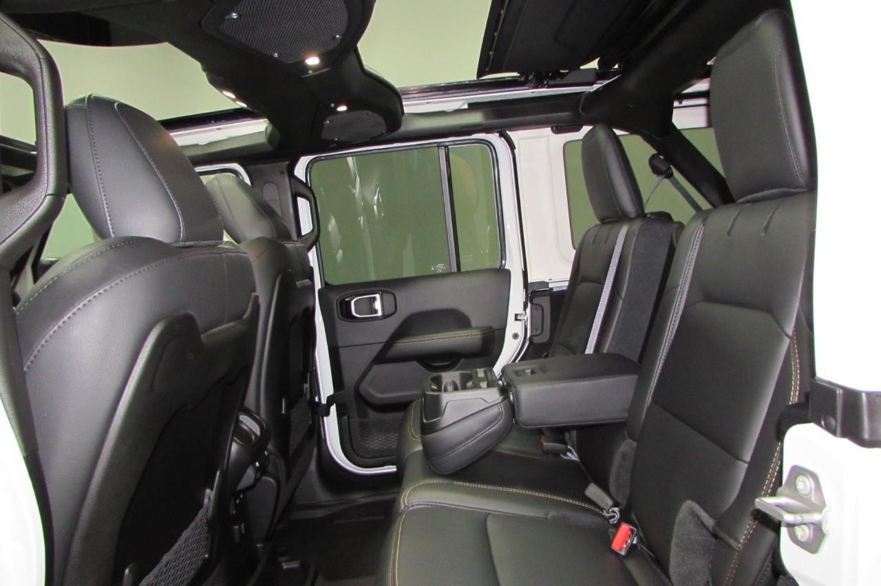 2025 Bright White Clearcoat Jeep Wrangler Sahara 4X4 SUV