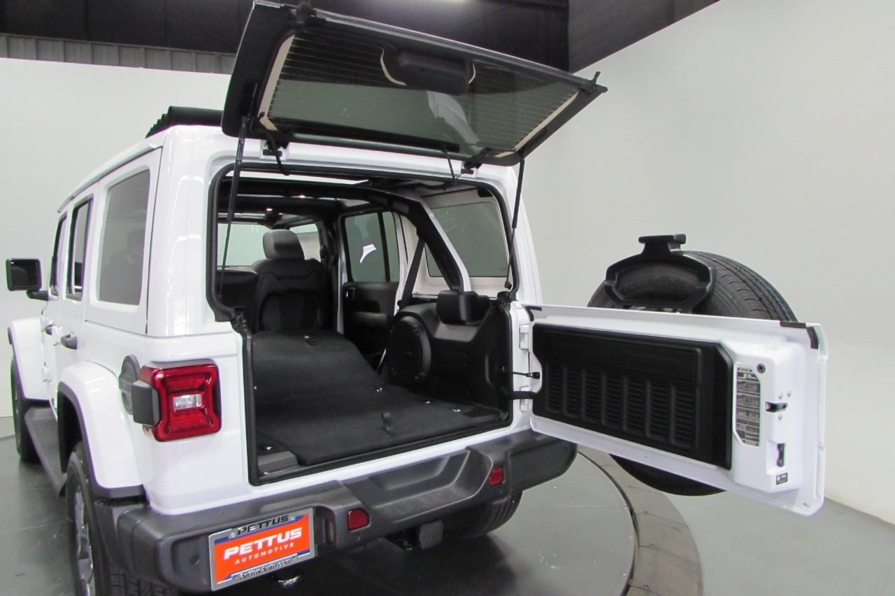 2025 Bright White Clearcoat Jeep Wrangler Sahara 4X4 SUV