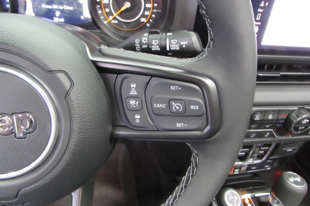 2025 41 Jeep Wrangler Rubicon X 4X4 SUV