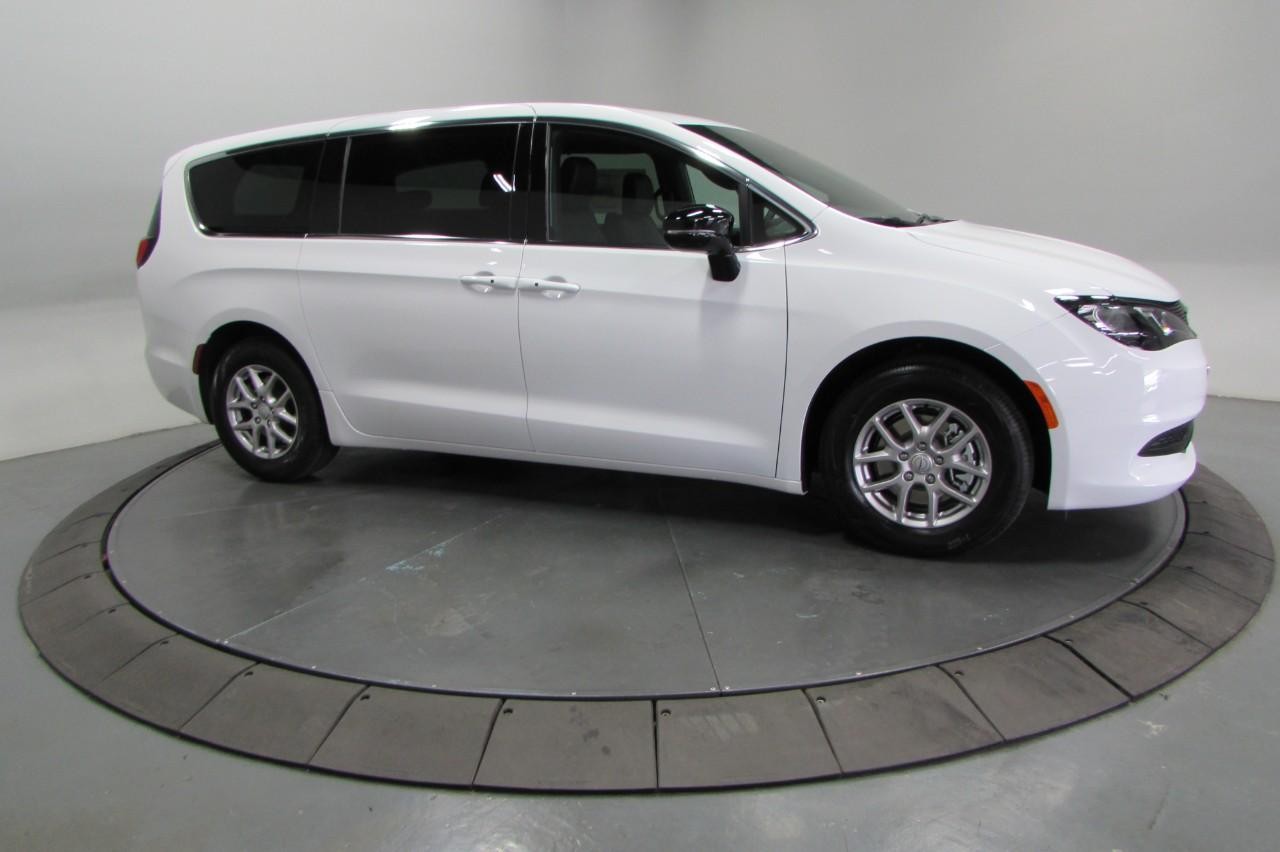 2025 Bright White Clearcoat Chrysler Voyager LX FWD Van