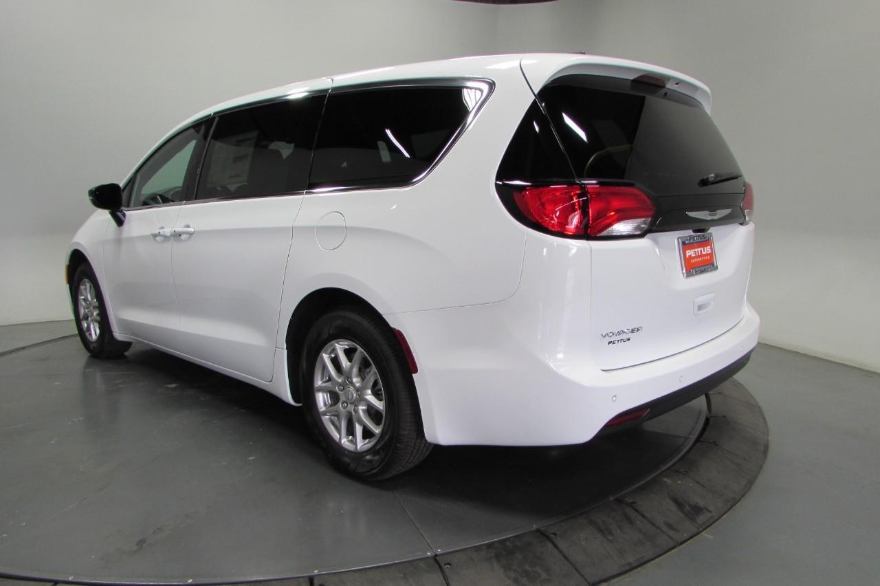 2025 Bright White Clearcoat Chrysler Voyager LX FWD Van
