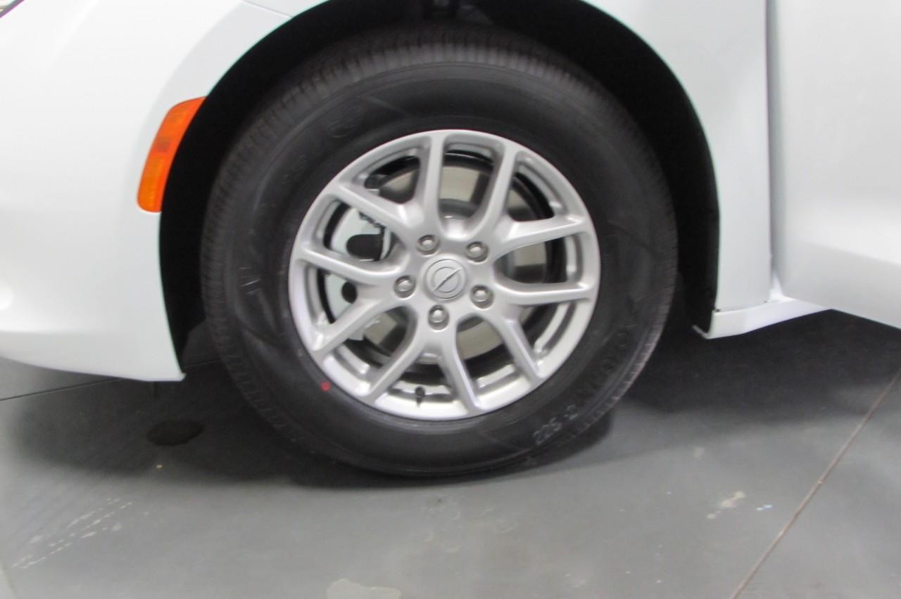 2025 Bright White Clearcoat Chrysler Voyager LX FWD Van
