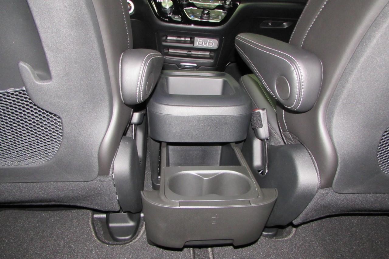 2025 Bright White Clearcoat Chrysler Voyager LX FWD Van
