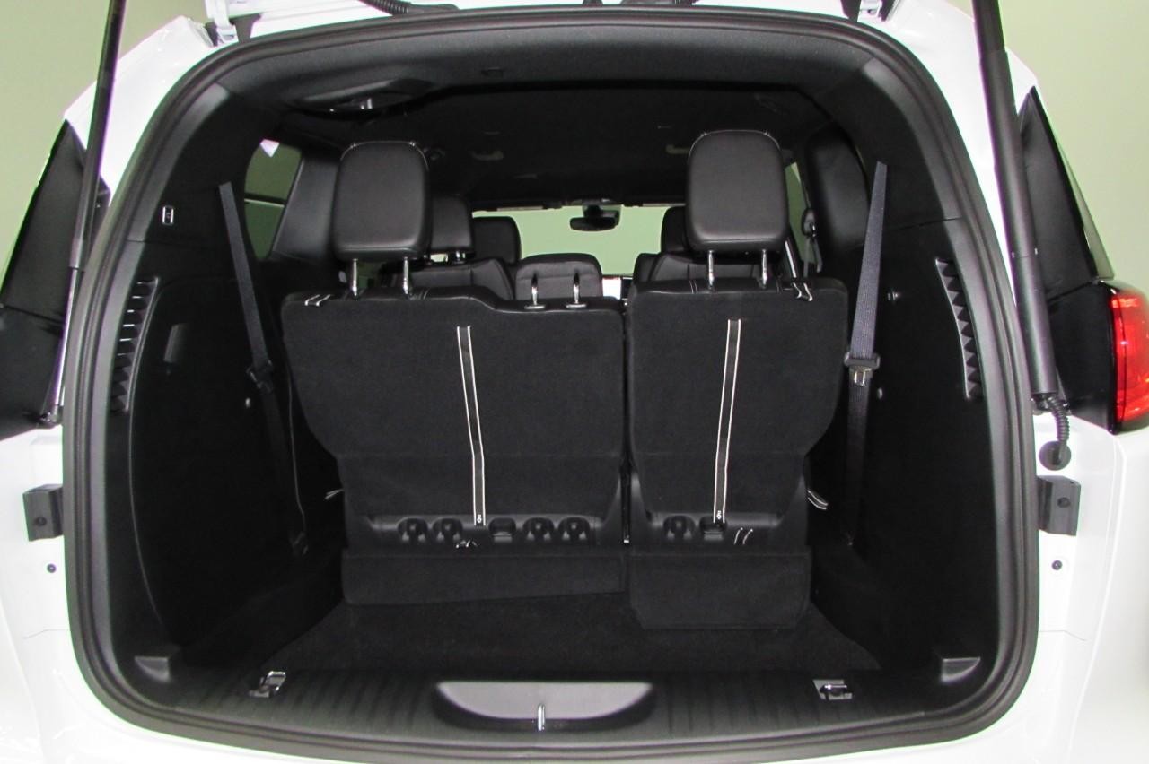 2025 Bright White Clearcoat Chrysler Voyager LX FWD Van