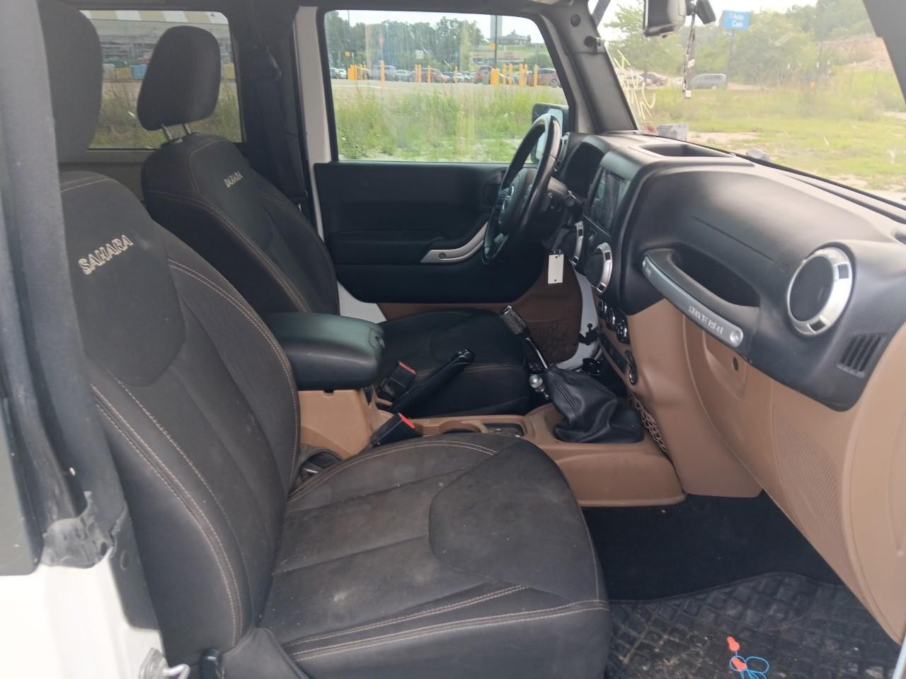 2016 WHITE Jeep Wrangler Sahara 4X4 SUV