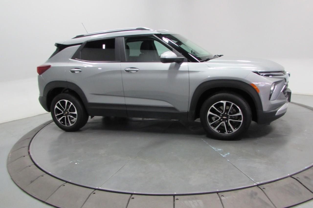 2024 Sterling Gray Metallic Chevrolet Trailblazer LT FWD SUV