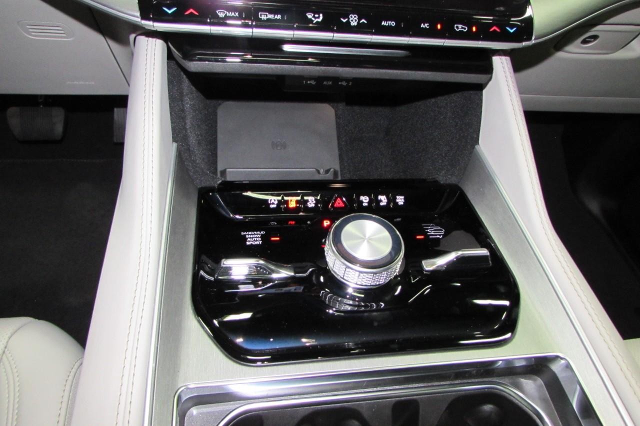 2025 Bright White Clearcoat Jeep Wagoneer Series II 4X4 SUV