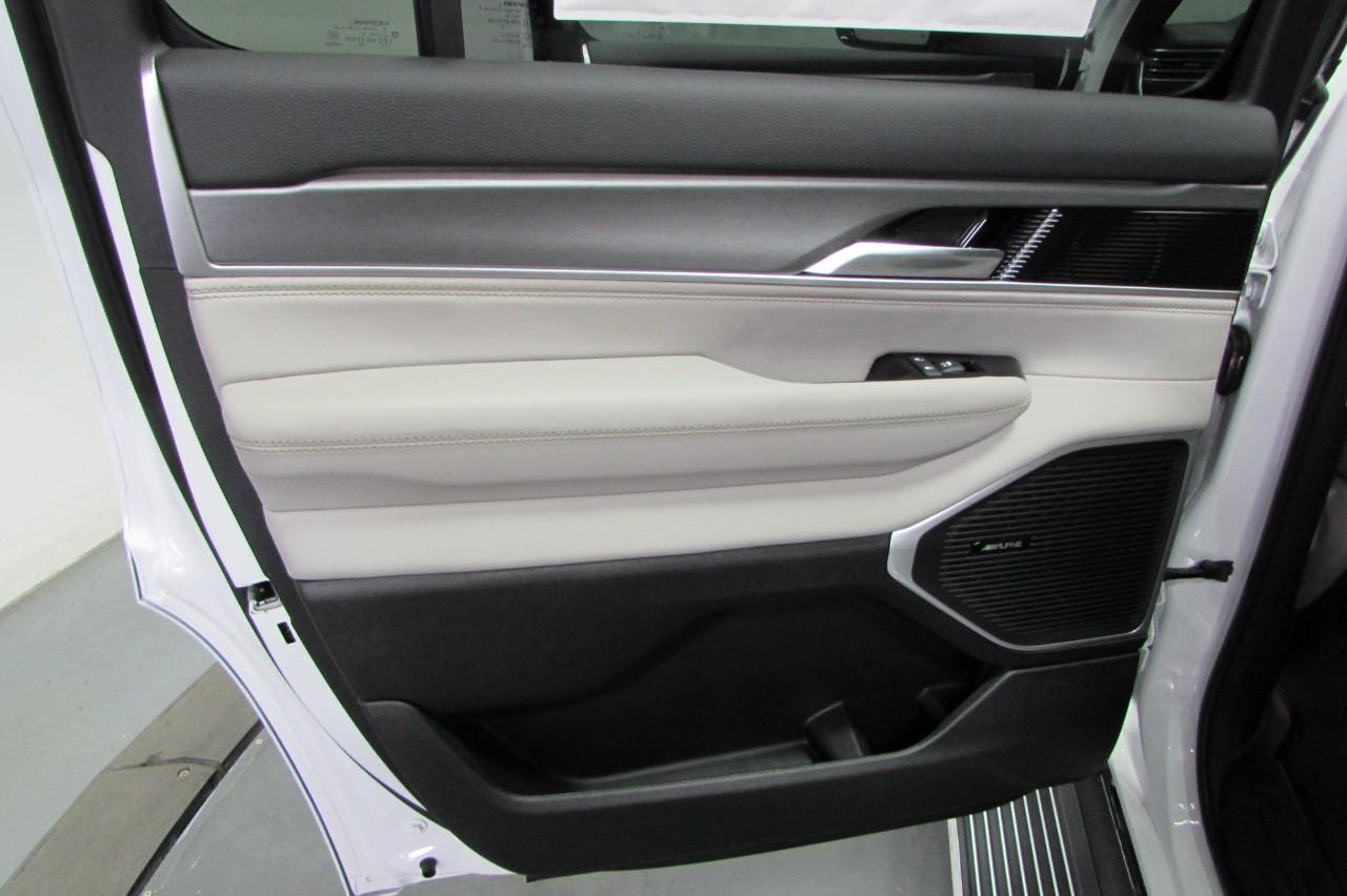 2025 Bright White Clearcoat Jeep Wagoneer Series II 4X4 SUV