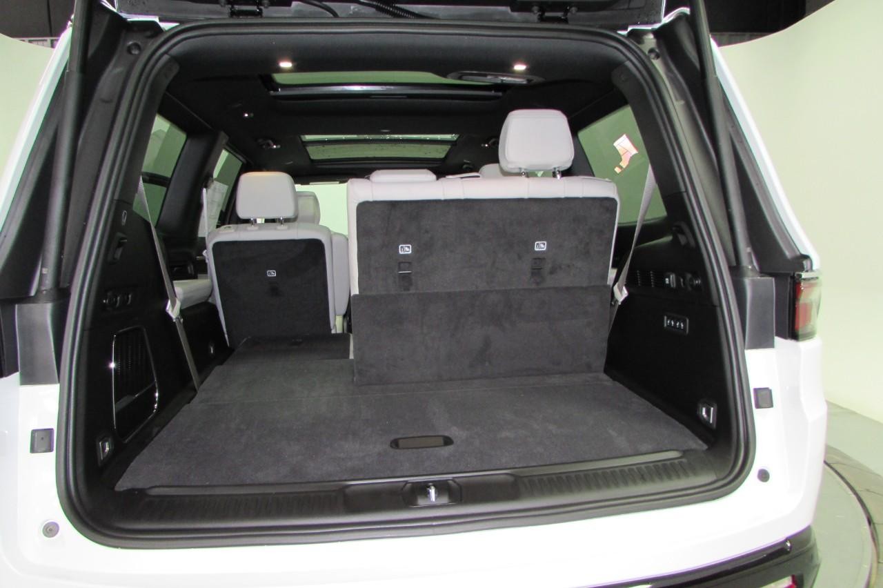 2025 Bright White Clearcoat Jeep Wagoneer Series II 4X4 SUV