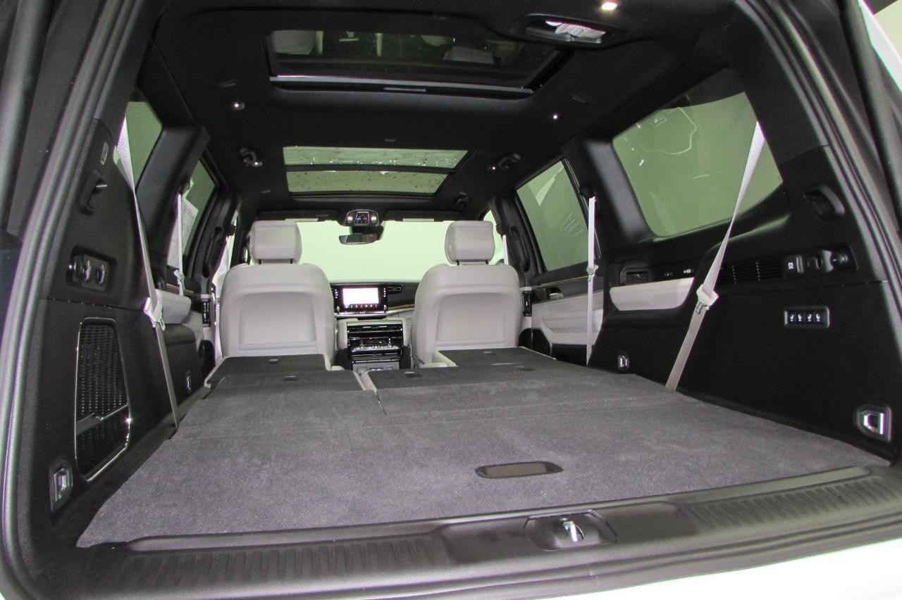 2025 Bright White Clearcoat Jeep Wagoneer Series II 4X4 SUV