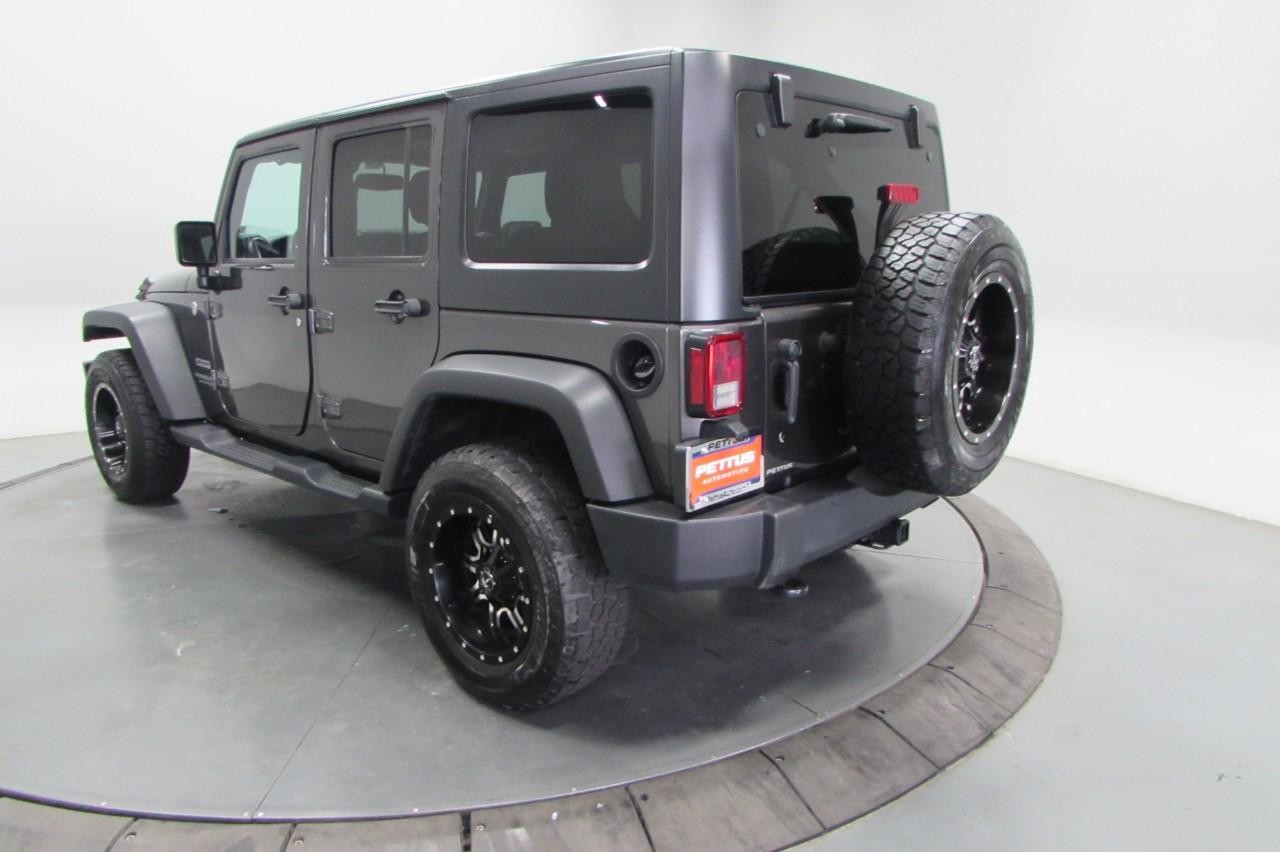 2017 Granite Crystal Metallic Clearcoat Jeep Wrangler Unlimited Unlimited Sport 4X4 SUV