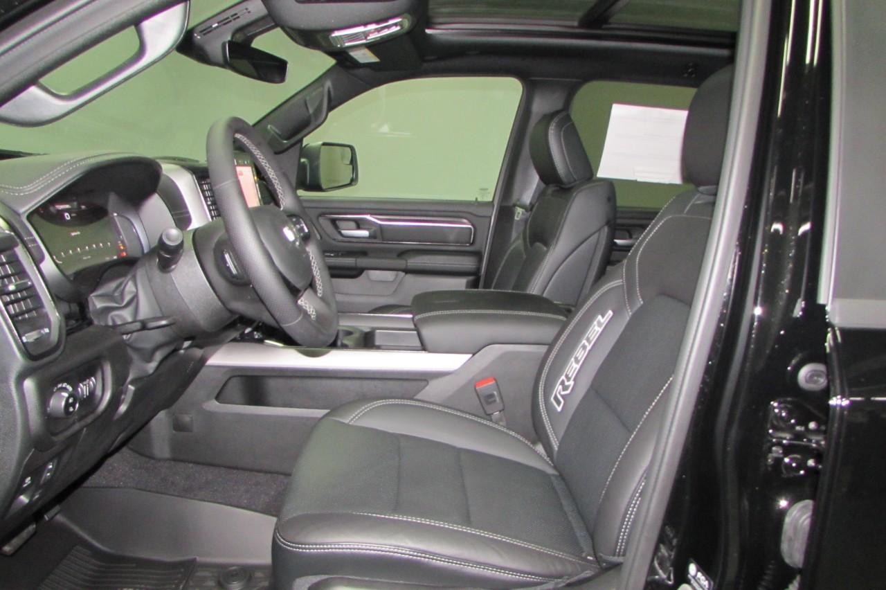 2026 Diamond Black Crystal Pearlcoat Ram 1500 Rebel 4X4 Truck