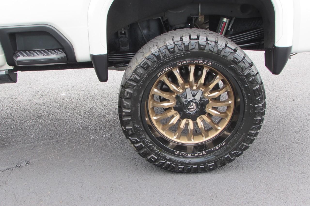 2024 Gmc Sierra HD Denali Ultimate photo 9