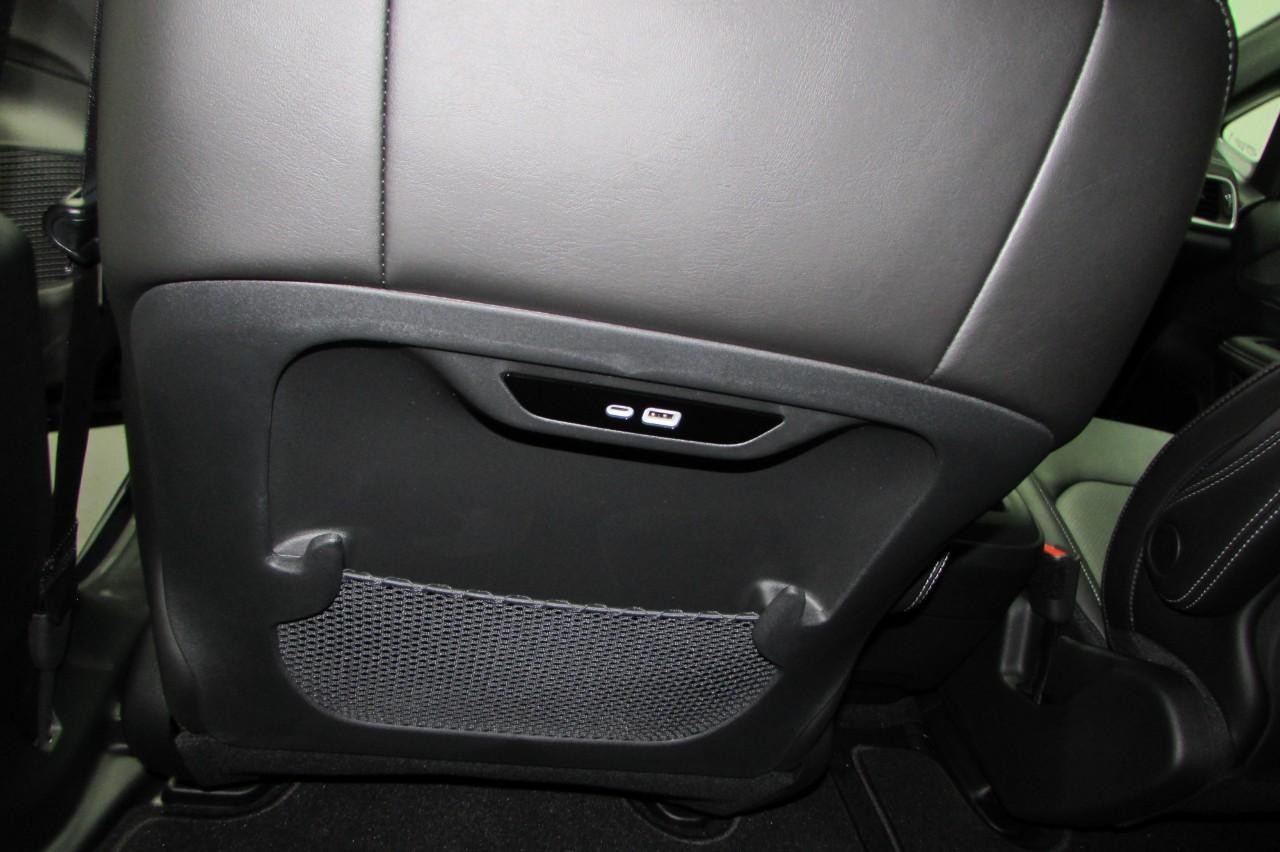 2025 Chrysler Pacifica photo 24