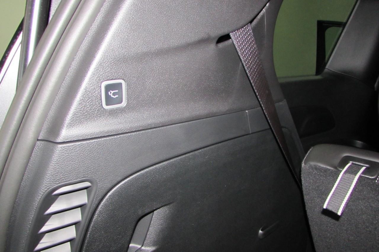 2025 Chrysler Pacifica photo 28