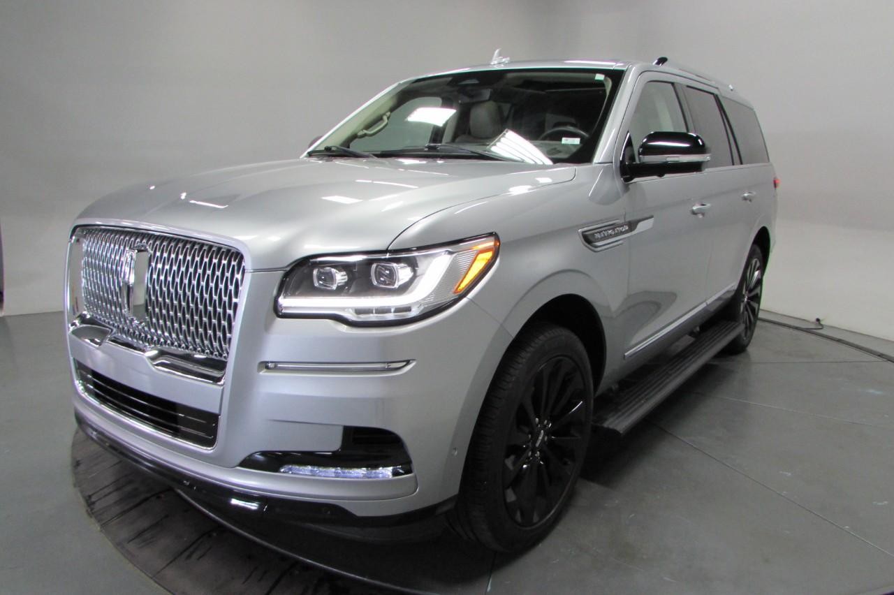 2022 Lincoln Navigator Reserve photo 3