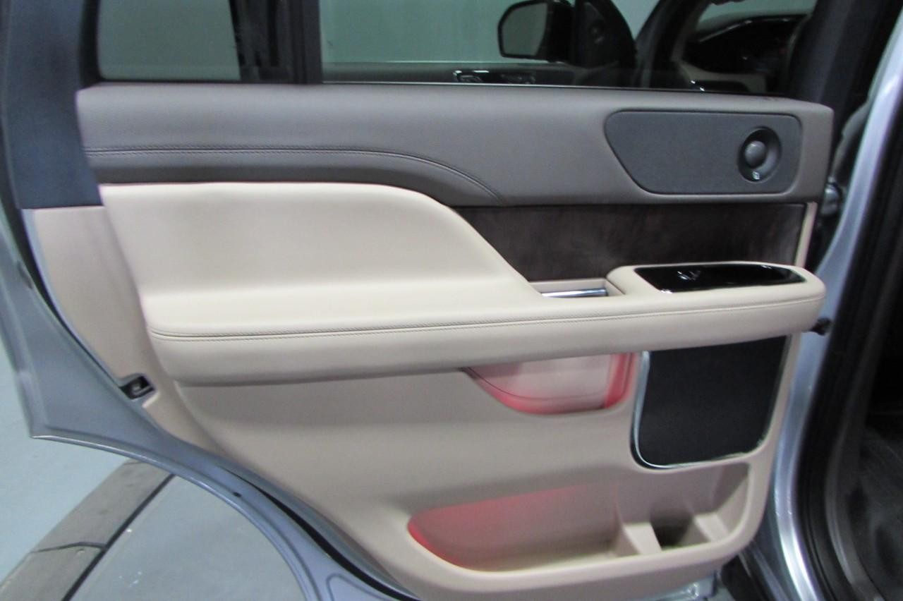 2022 Lincoln Navigator Reserve photo 20