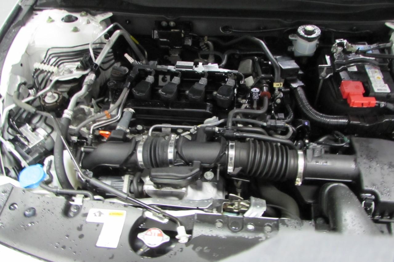 Honda Accord Vehicle Full-screen Gallery Image 09