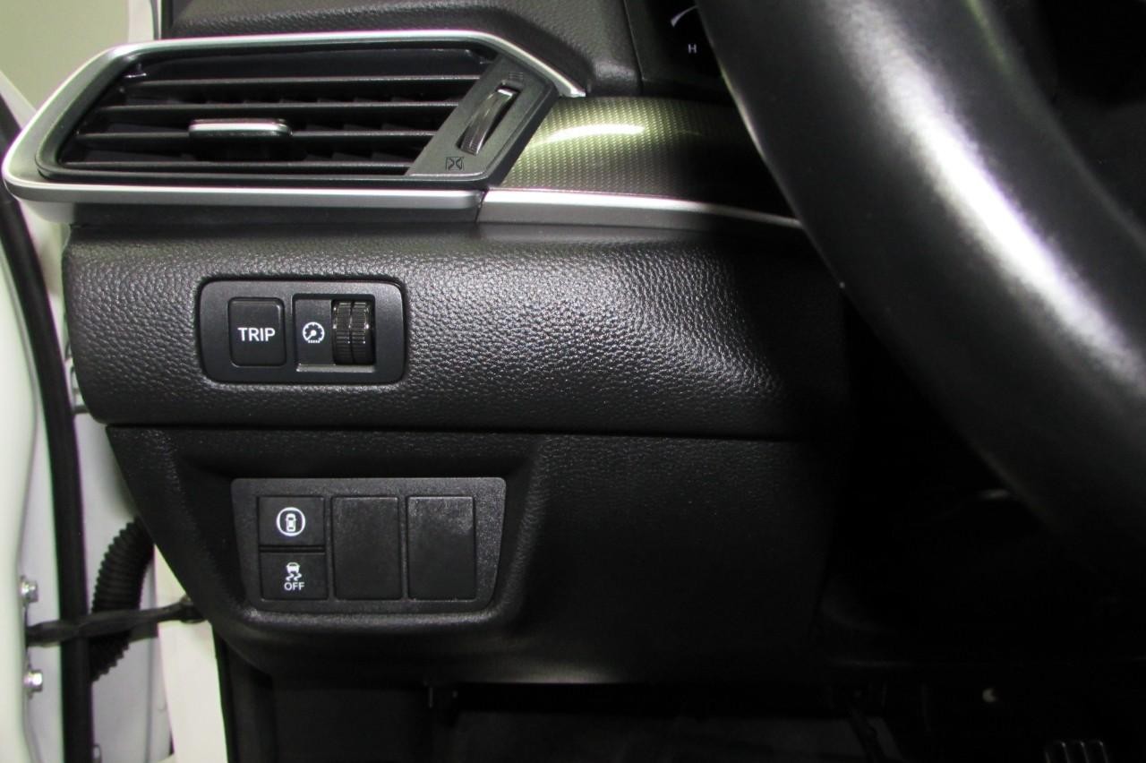 Honda Accord Vehicle Full-screen Gallery Image 13