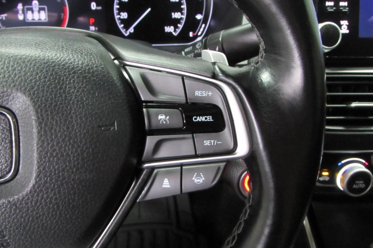 Honda Accord Vehicle Full-screen Gallery Image 16