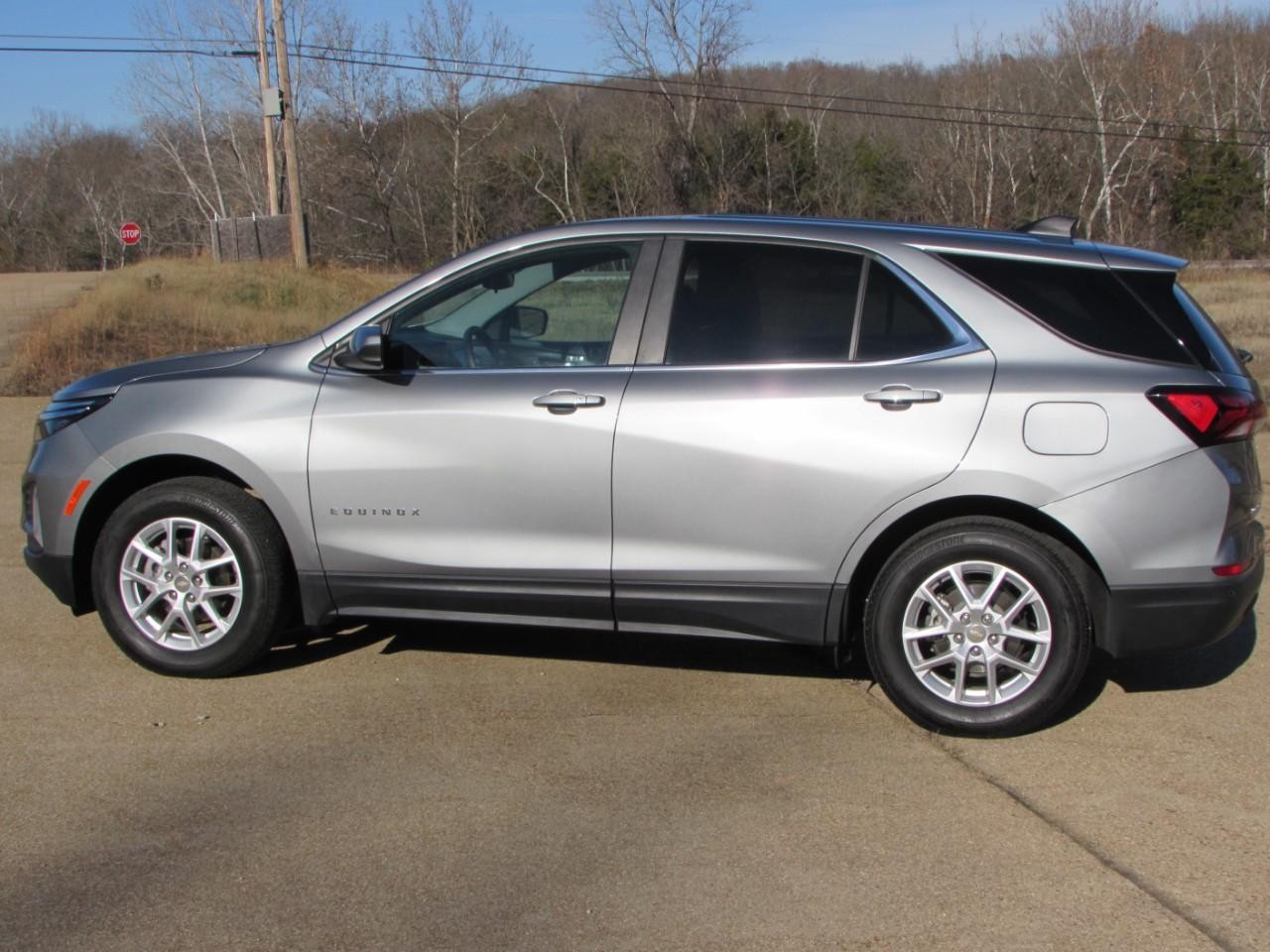 Chevrolet Equinox Vehicle Full-screen Gallery Image 04