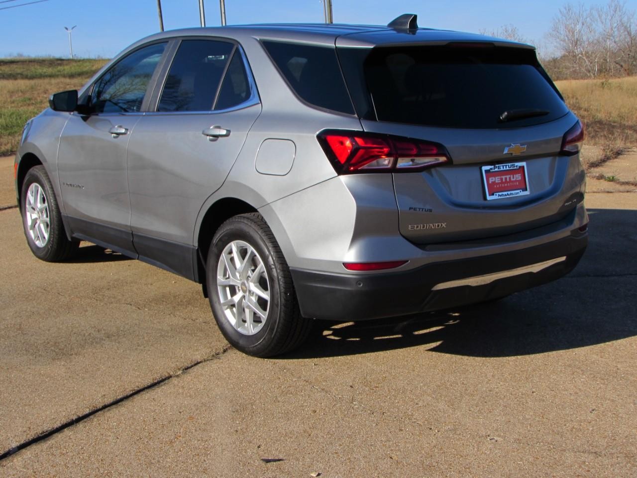 Chevrolet Equinox Vehicle Full-screen Gallery Image 05