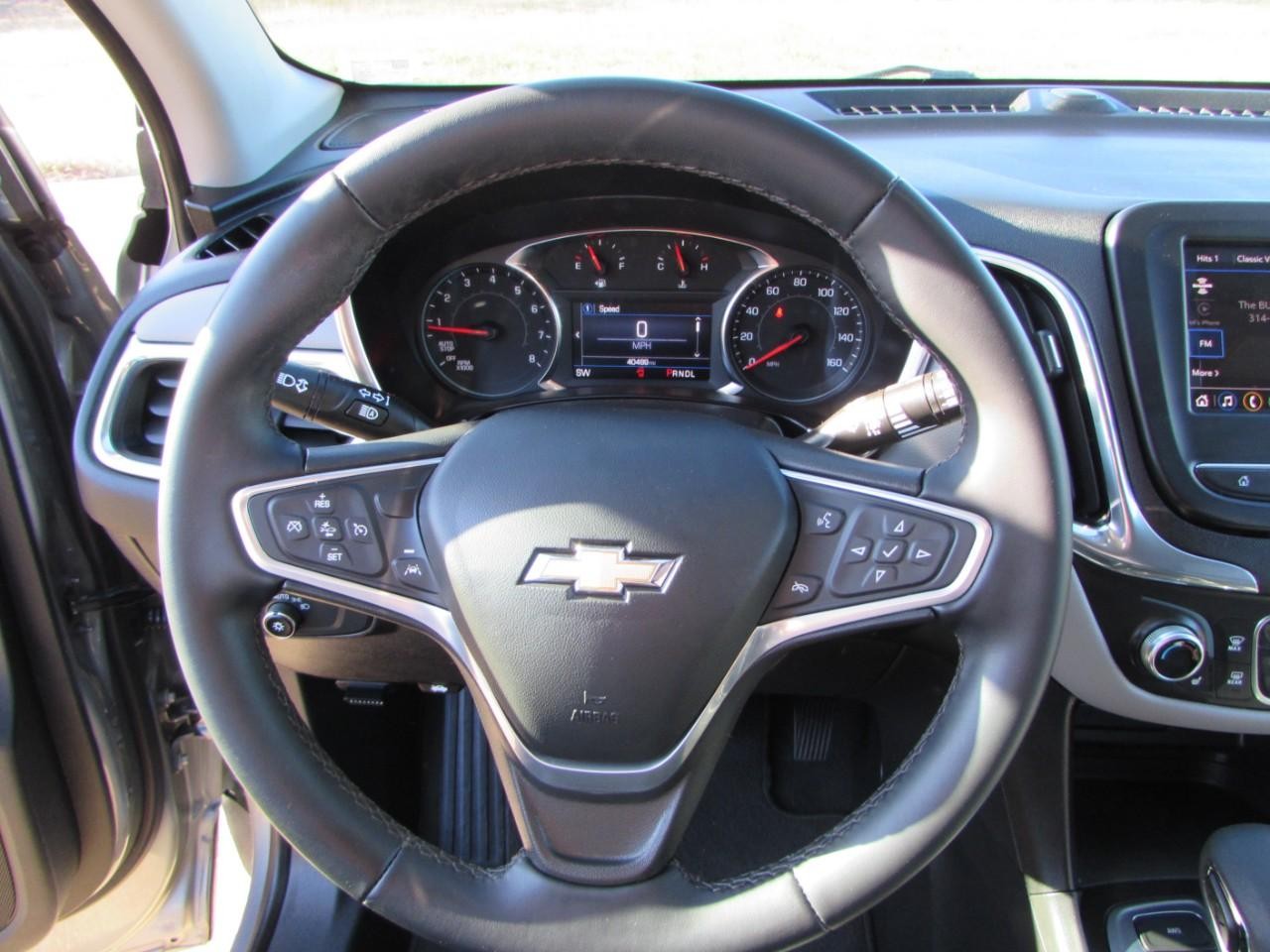 Chevrolet Equinox Vehicle Full-screen Gallery Image 14