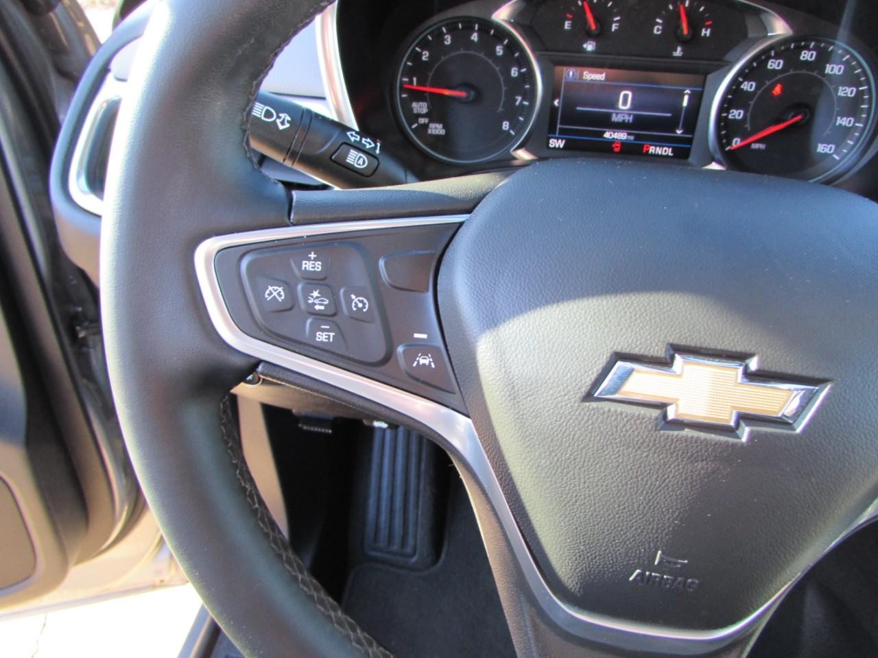 Chevrolet Equinox Vehicle Full-screen Gallery Image 15