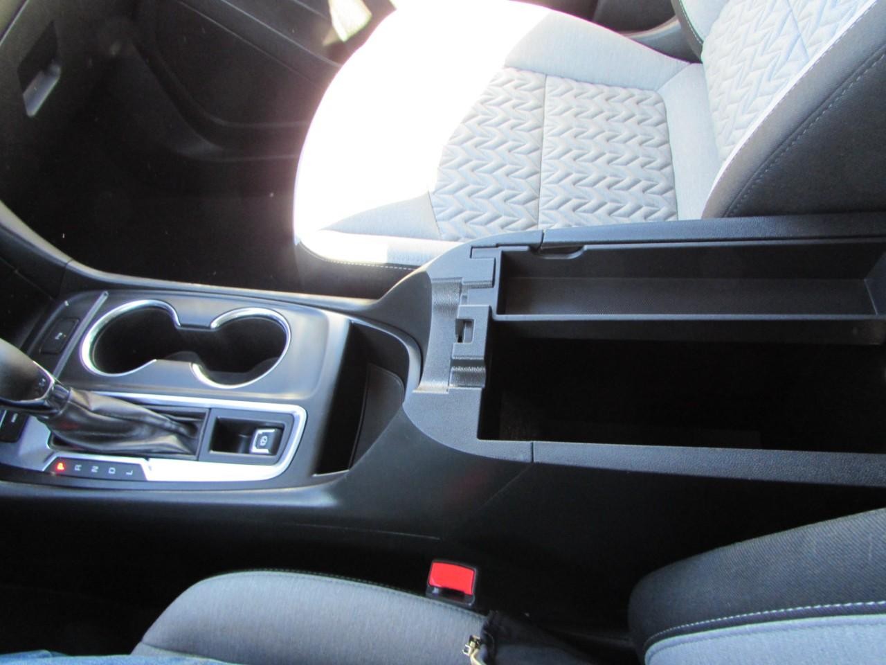 Chevrolet Equinox Vehicle Full-screen Gallery Image 22