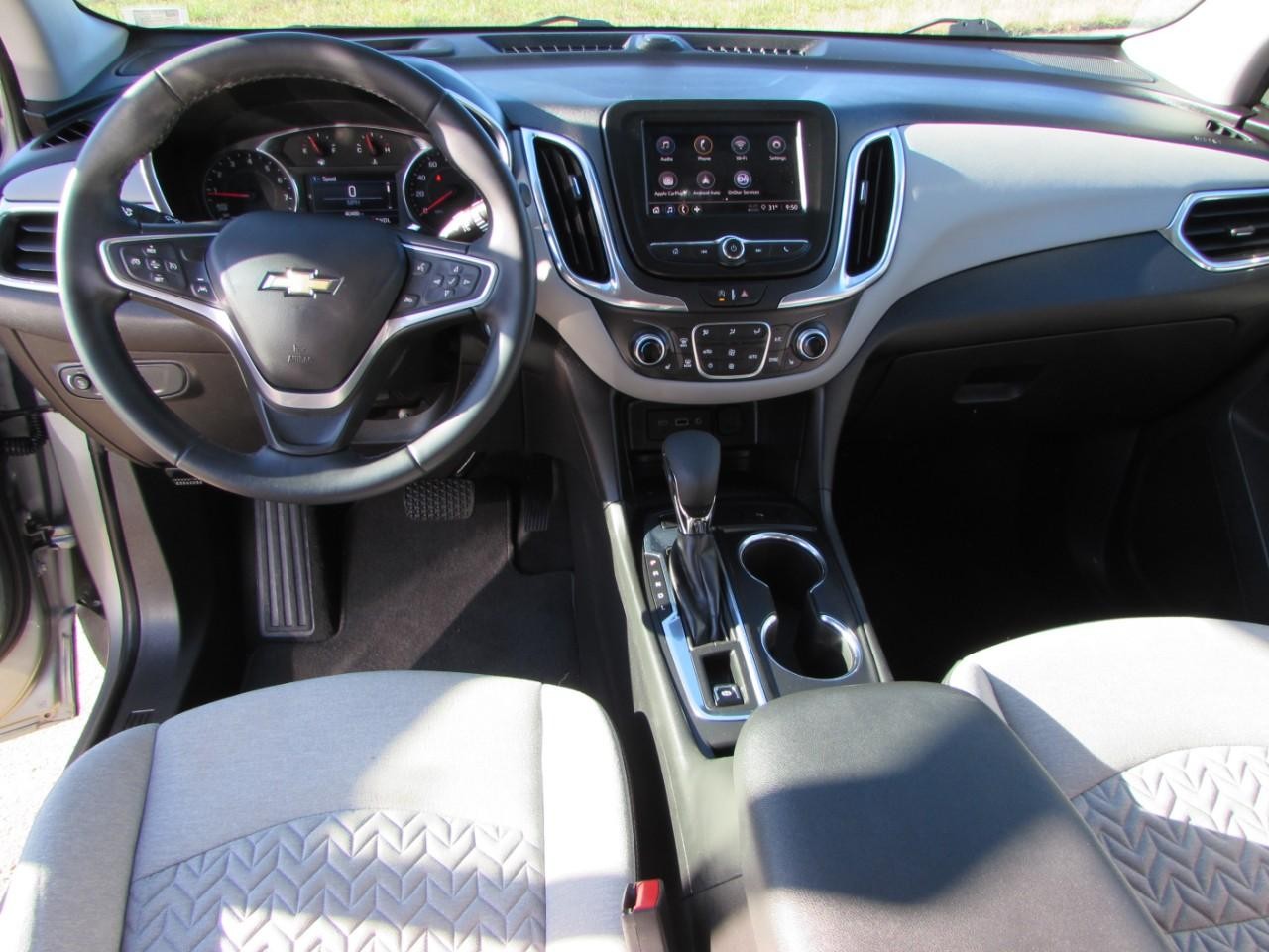 Chevrolet Equinox Vehicle Full-screen Gallery Image 23