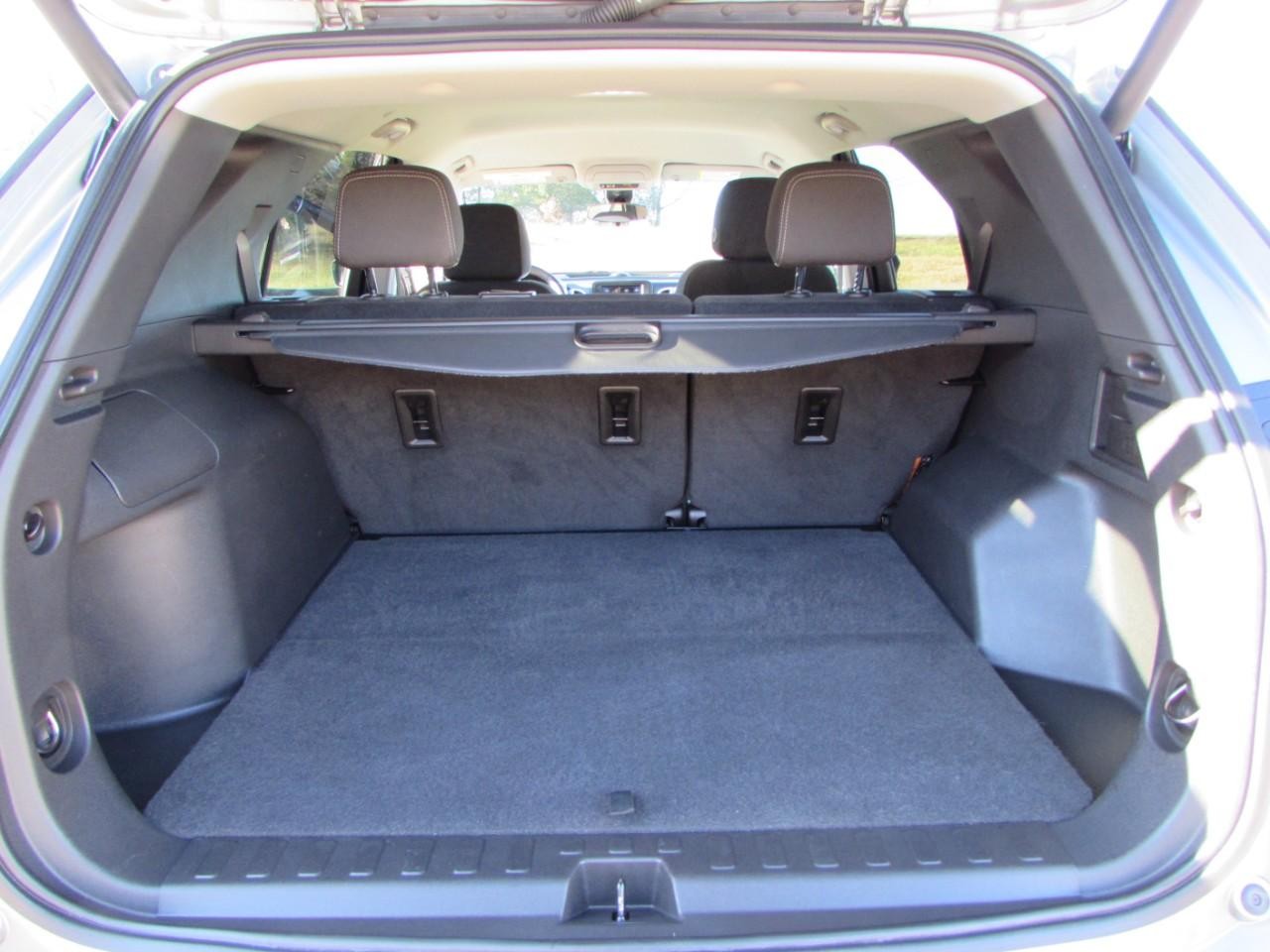 Chevrolet Equinox Vehicle Full-screen Gallery Image 27