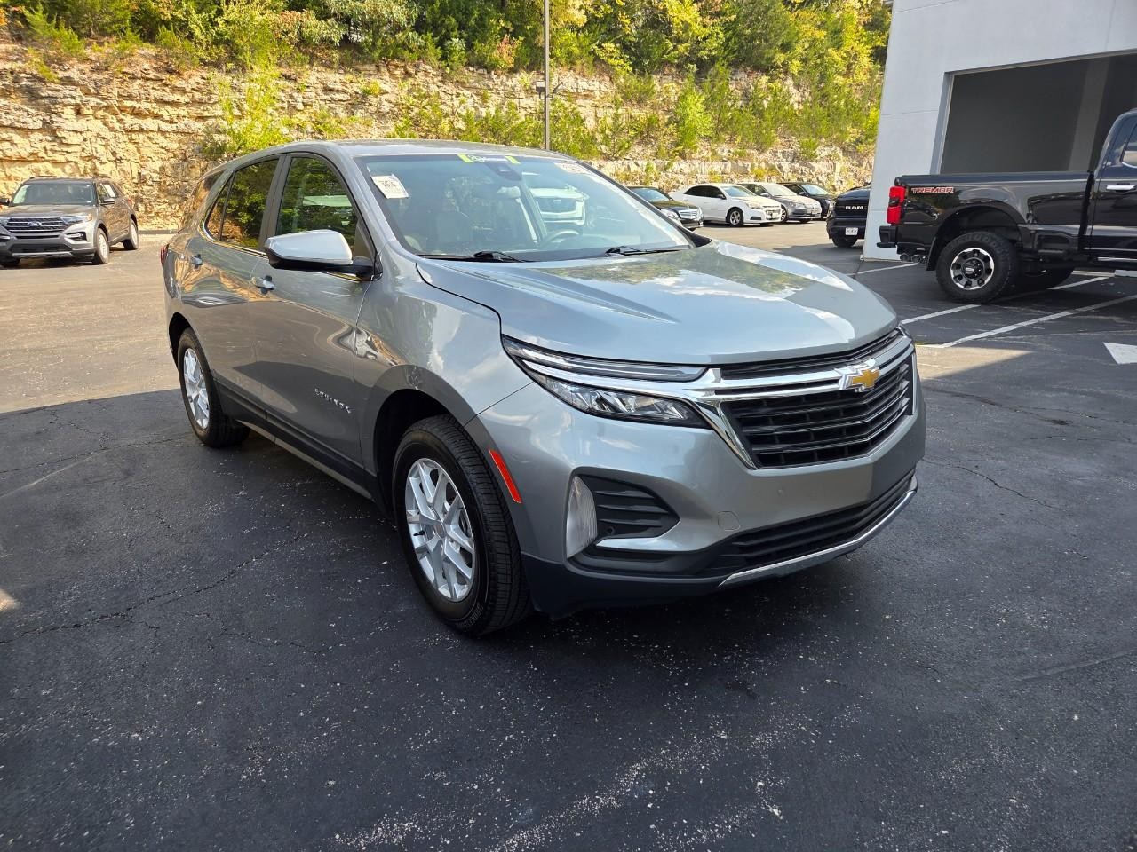 Chevrolet Equinox Vehicle Full-screen Gallery Image 31