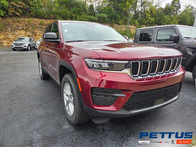 2025 Jeep Grand Cherokee Laredo X at Pettus Chrysler Dodge Jeep Ram De Soto in De Soto MO