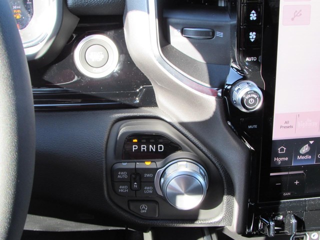 2026 RAM 1500 Laramie - Photo 21