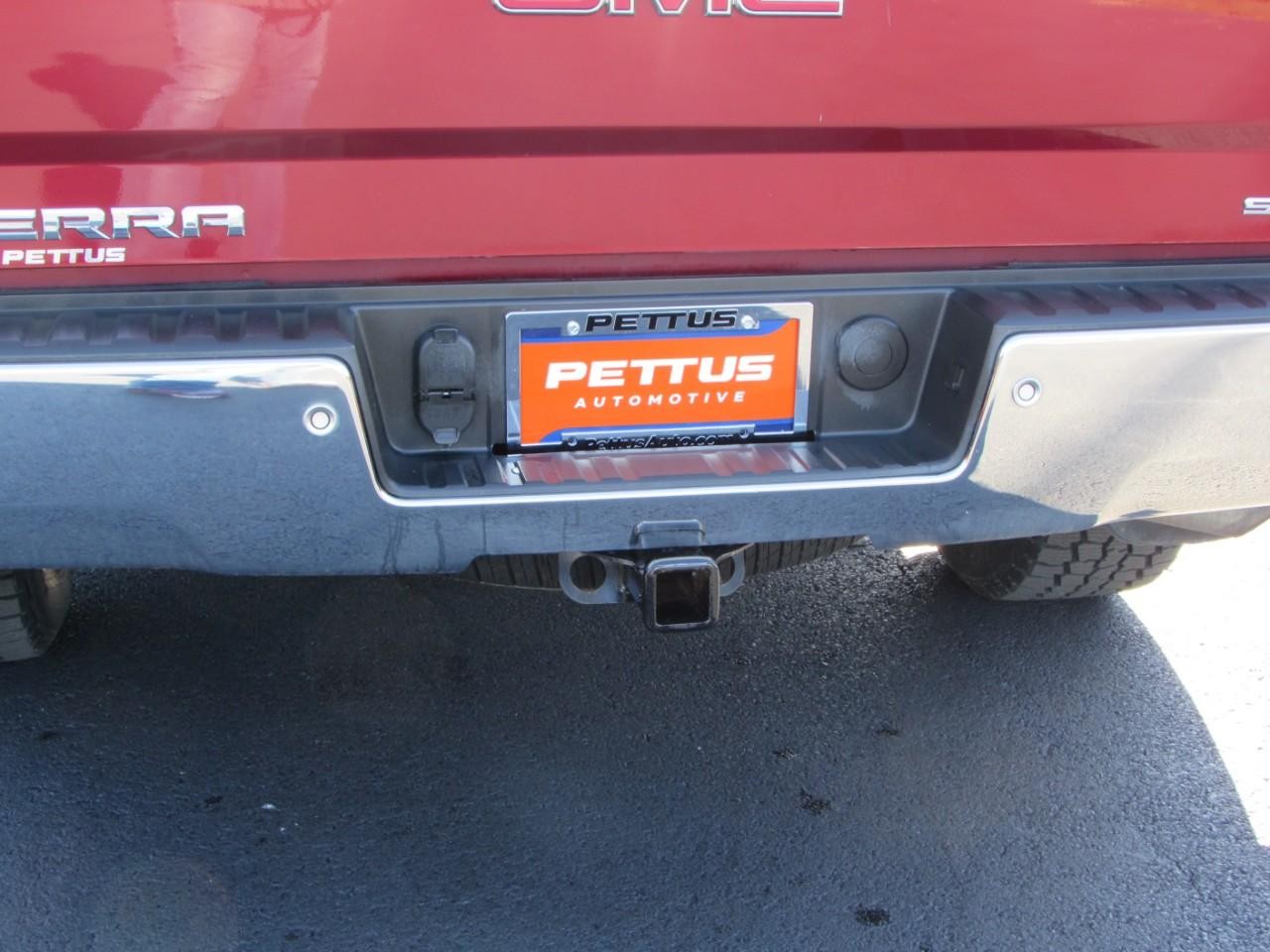 GMC Sierra 1500 Vehicle Full-screen Gallery Image 11