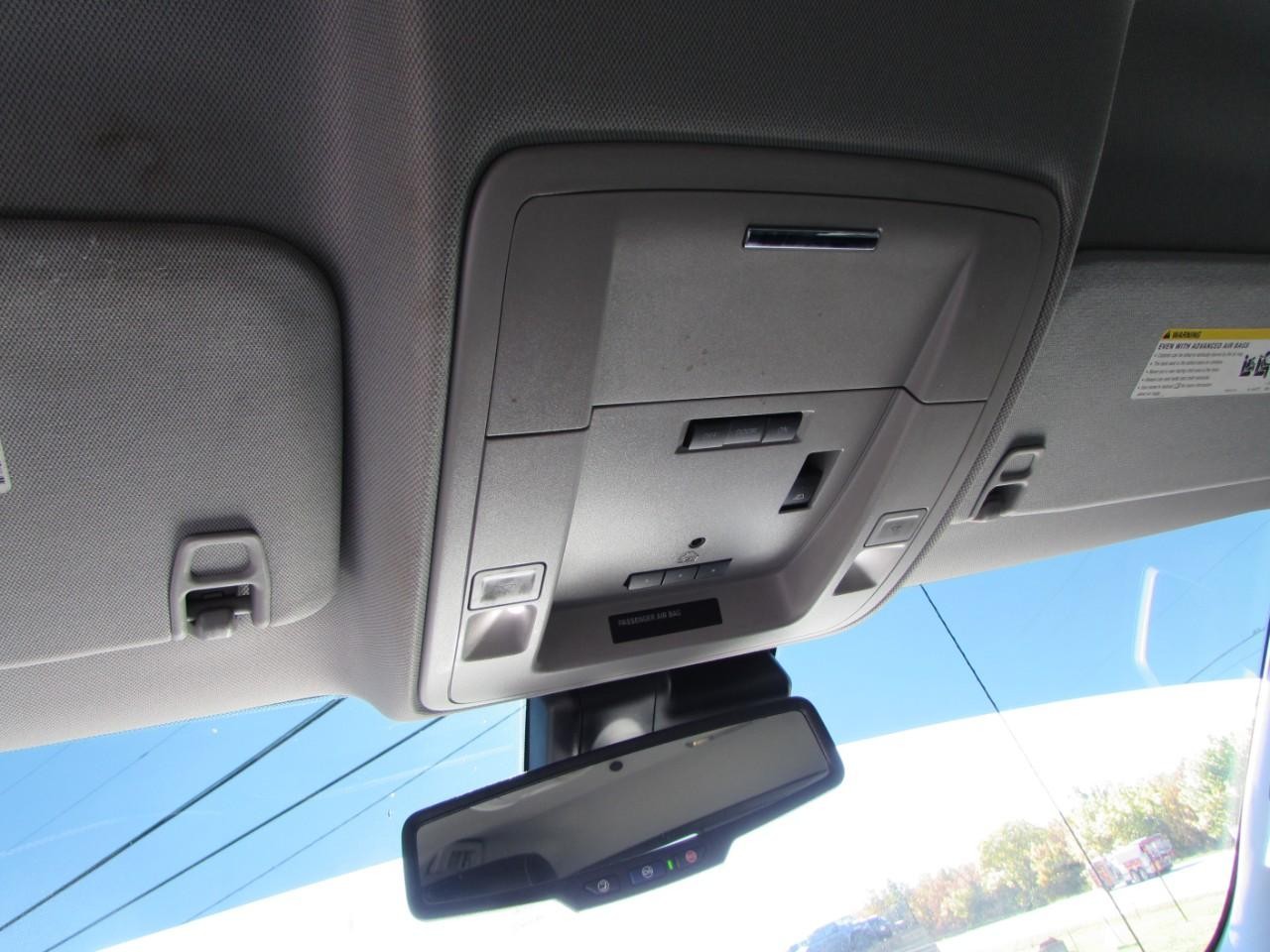 GMC Sierra 1500 Vehicle Full-screen Gallery Image 20