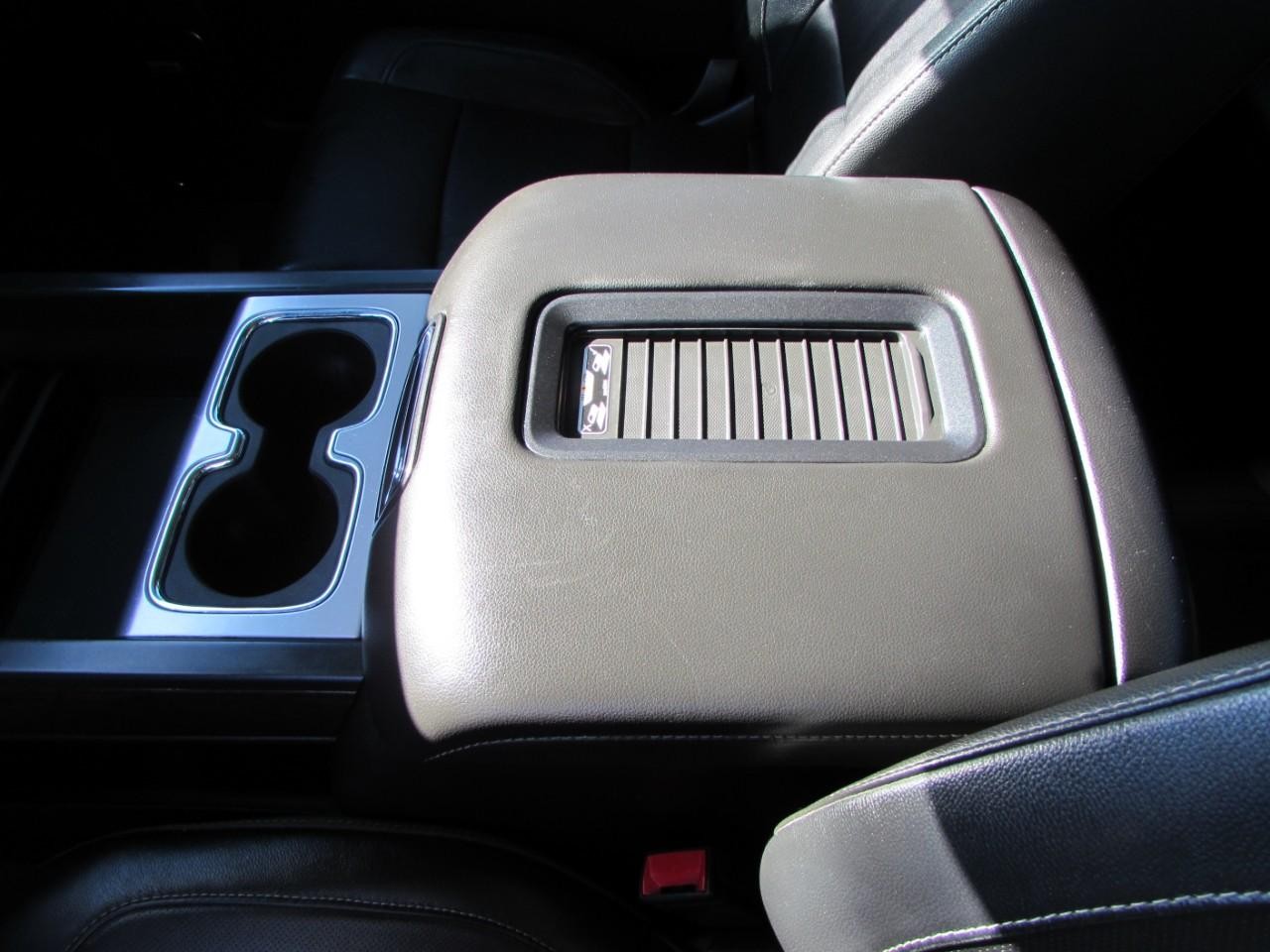 GMC Sierra 1500 Vehicle Full-screen Gallery Image 23