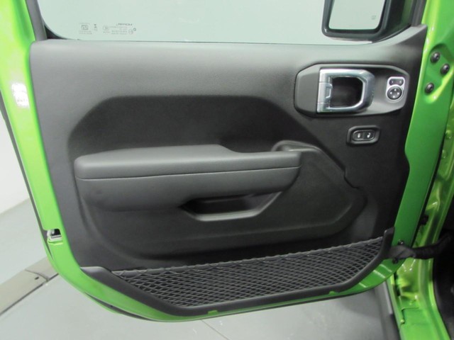 2026 Jeep Wrangler 4-Door Willys - Photo 13