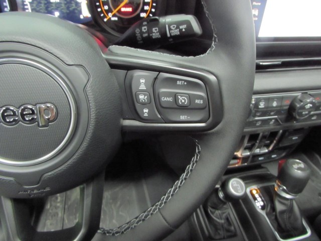 2026 Jeep Wrangler 4-Door Willys - Photo 18