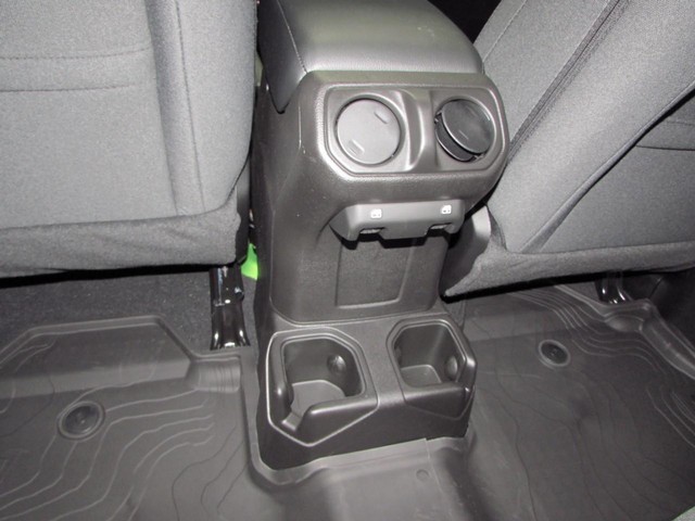 2026 Jeep Wrangler 4-Door Willys - Photo 27