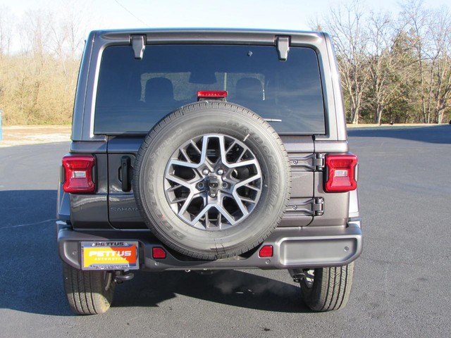 2026 Jeep Wrangler 4-Door Sahara - Photo 6